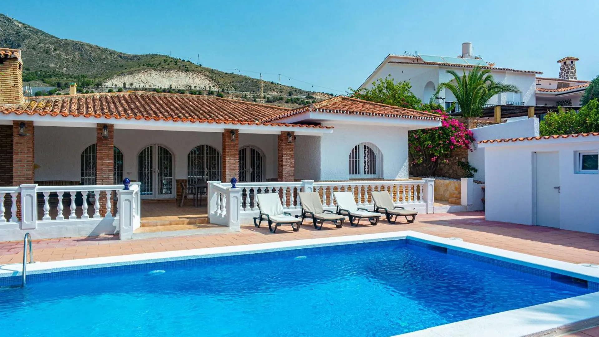 بيت للعطل Villa Yanna بينالماذينا